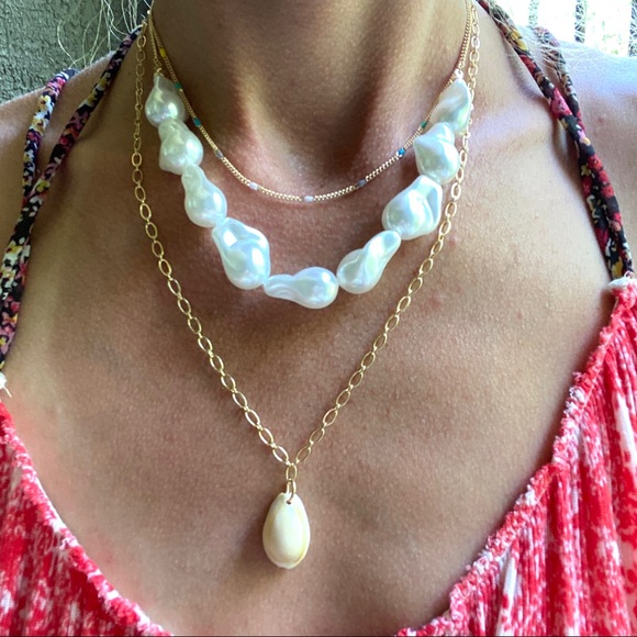 Boho Layered Cowrie Shell Pearl & Gold Necklace - Picture 5 of 5
